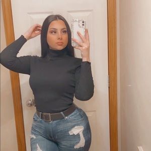 Meet your Posher, Elizabeth